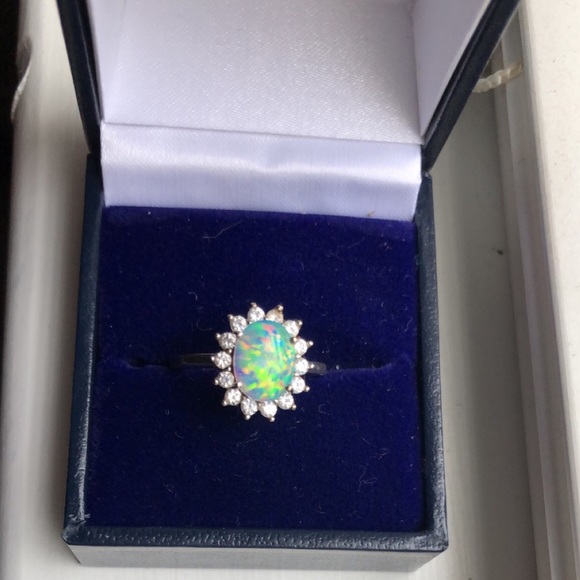 opal ring - Picture 3 of 8